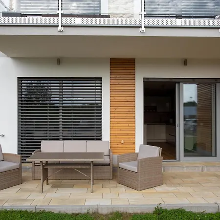 Apartma Leona, Apartman *