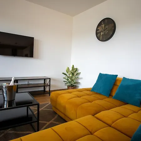 Apartma Leona, Διαμέρισμα Τσέσκε Μπουντεγιόβιτσε