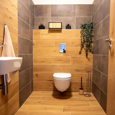 Διαμέρισμα Apartma Leona, *